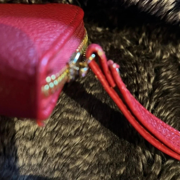 Adrienne Vittadini Red gold tone logo long zipper Pull Wallet - Picture 9 of 12